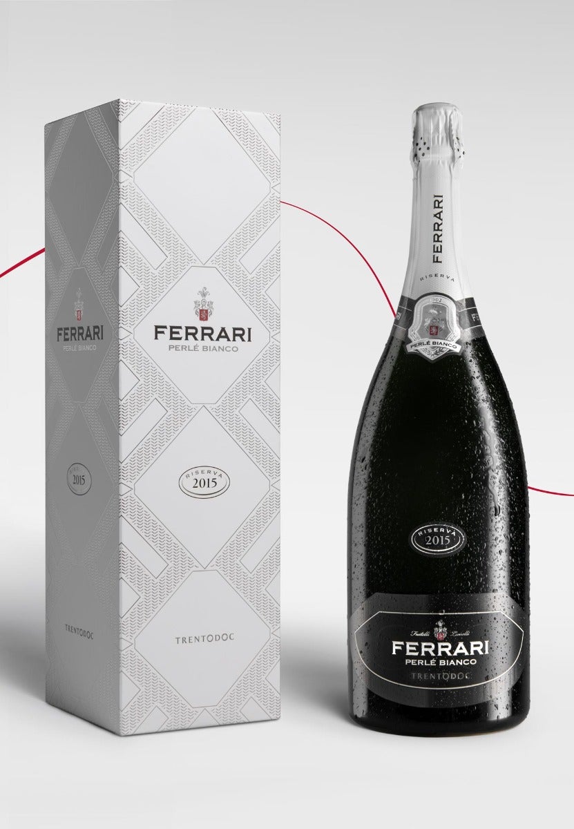 https://www.enotecalunelli.com/media/catalog/product/f/e/ferrari-perle-bianco-1.5_astuccio_09.jpg